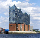 Elbphilharmonie - Ansicht vom Hafen / Elbphilharmonie - View from the harbor