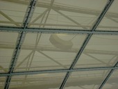 Lautsprecherarray in Dachkonstruktion / loudspeaker array within roof construction