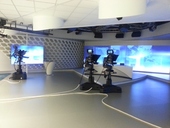 TV-Nachrichtenstudio / tv news studio